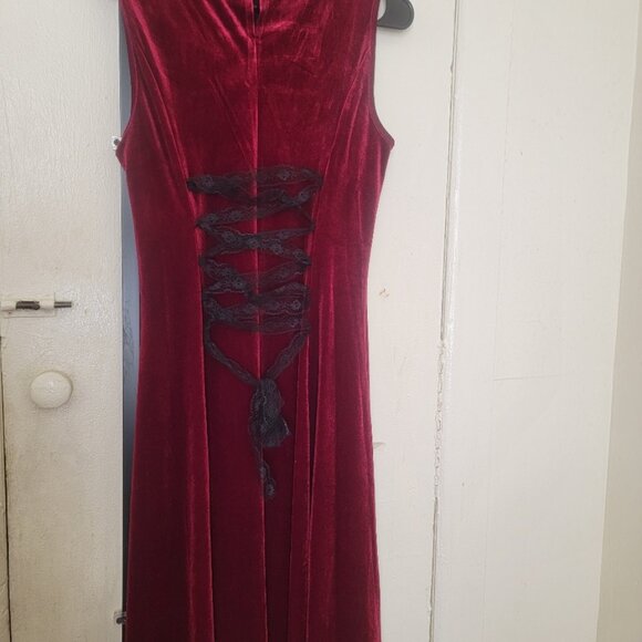 Gothic dresses - Picture 2 of 6